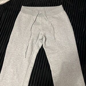 Brandy Melville Gray Sweatpants straight leg - gray small